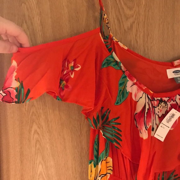 Old navy cold shoulder maxi dress - Picture 3 of 4